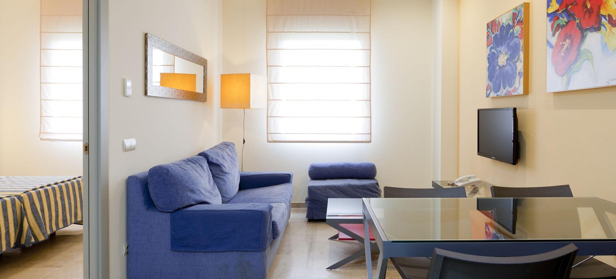 Apartamentos Vertice Sevilla Aljarafe Бормухос Екстериор снимка