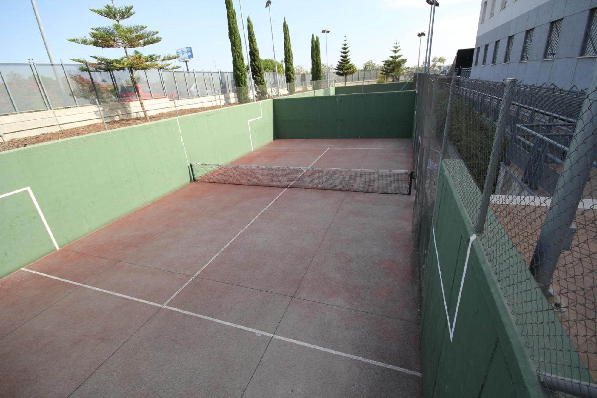 Apartamentos Vertice Sevilla Aljarafe Бормухос Екстериор снимка