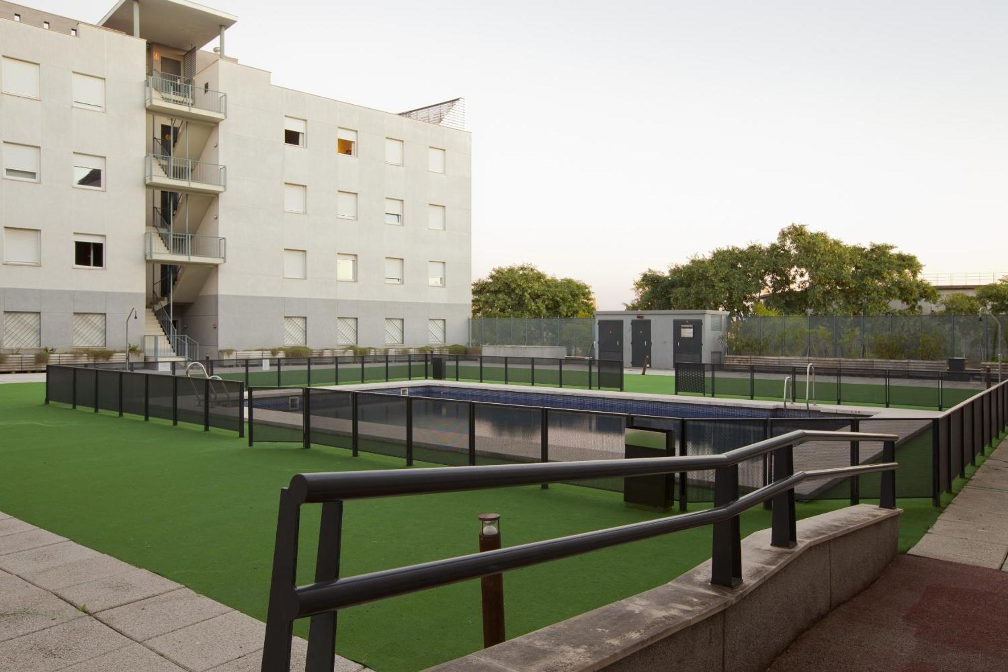 Apartamentos Vertice Sevilla Aljarafe Бормухос Екстериор снимка